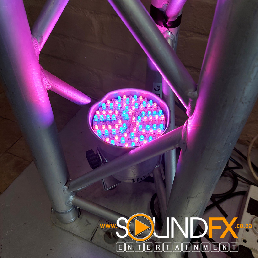 TV L.E.D. Flatscreen - Image 4